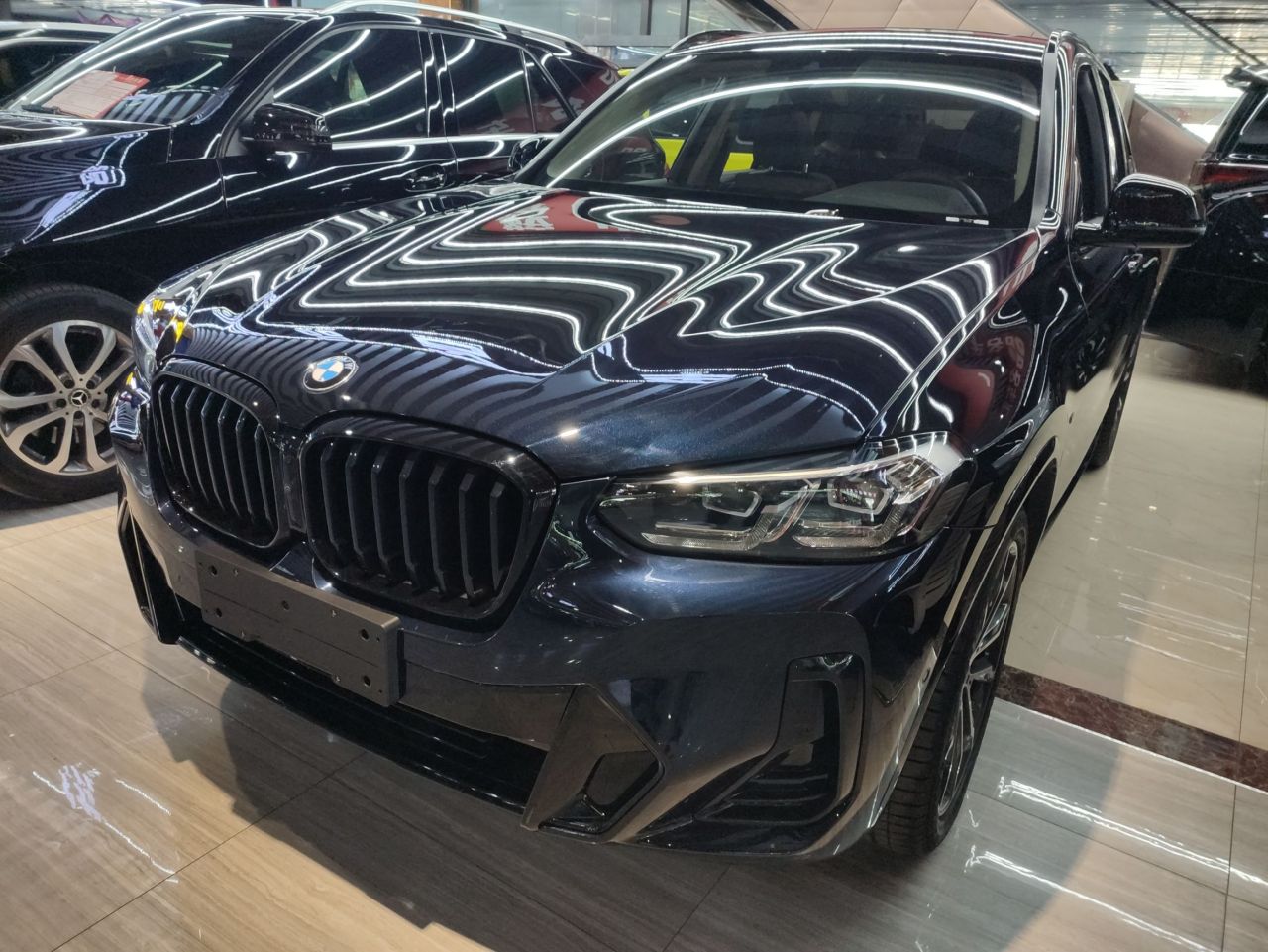 X3 2023 xDrive30i Leading M Night Package