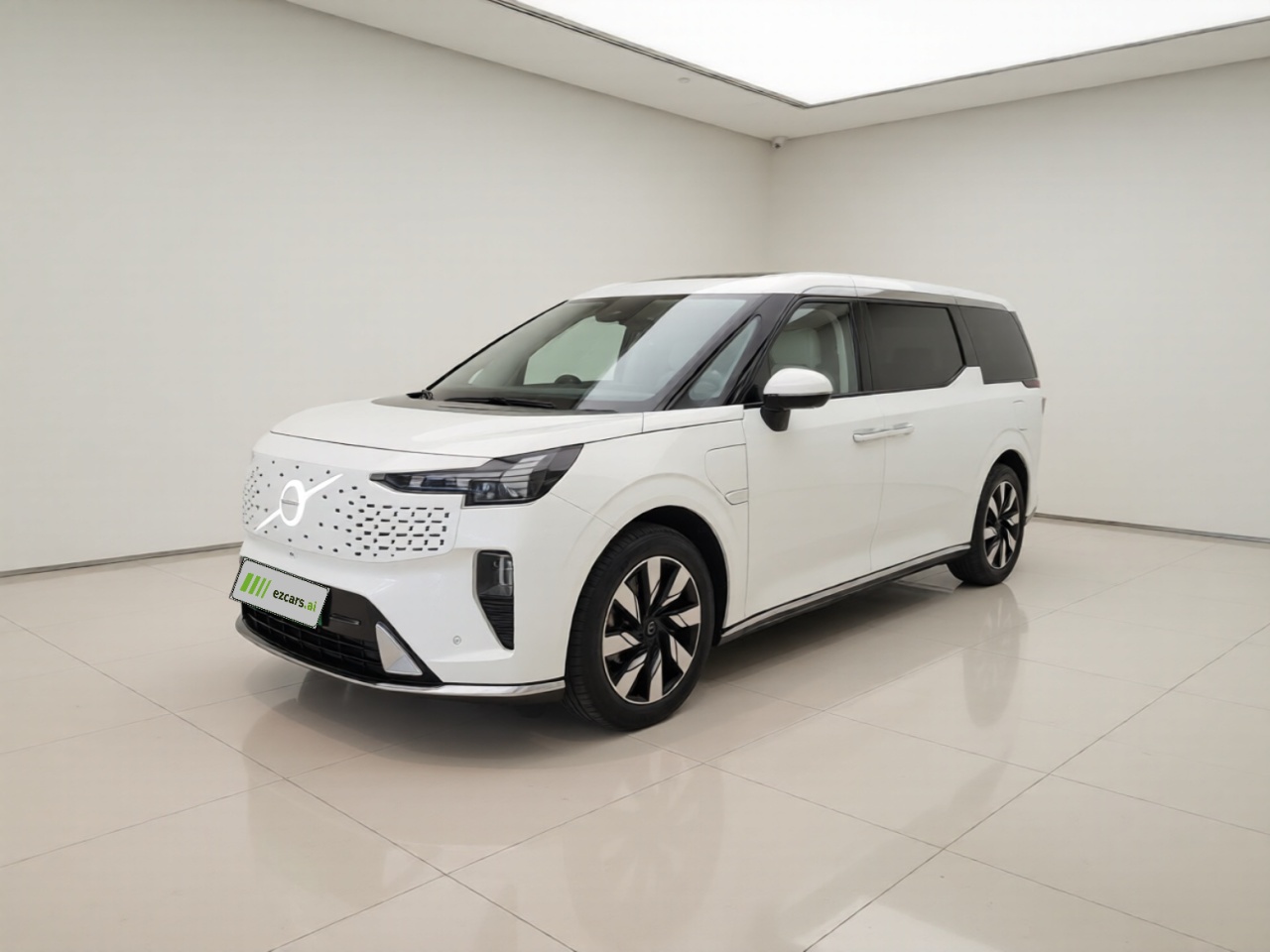EM90 2025 Ultra 6-Seater