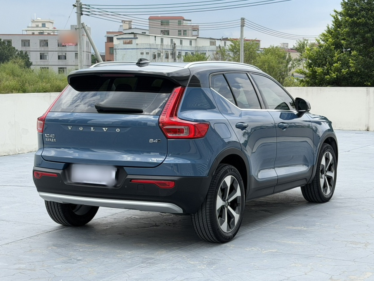 XC40 2023 B4 AWD Luxury photo 3