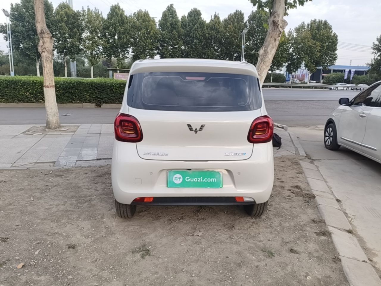 Hongguang MINIEV 2025 4th Gen 4-Door Advanced photo 5