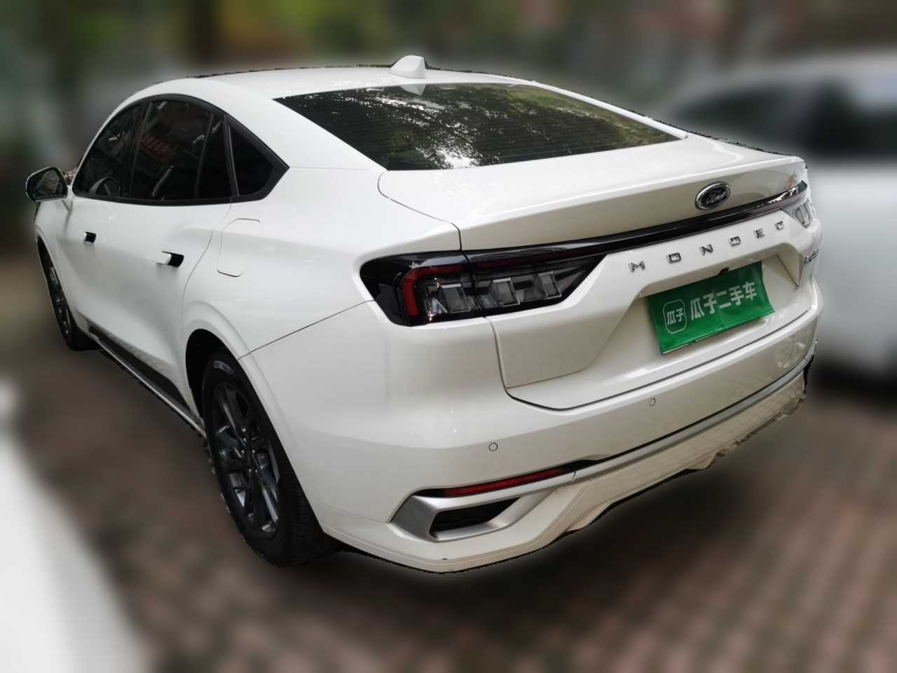 Mondeo 2025 2.0T EcoBoost Luxury photo 4