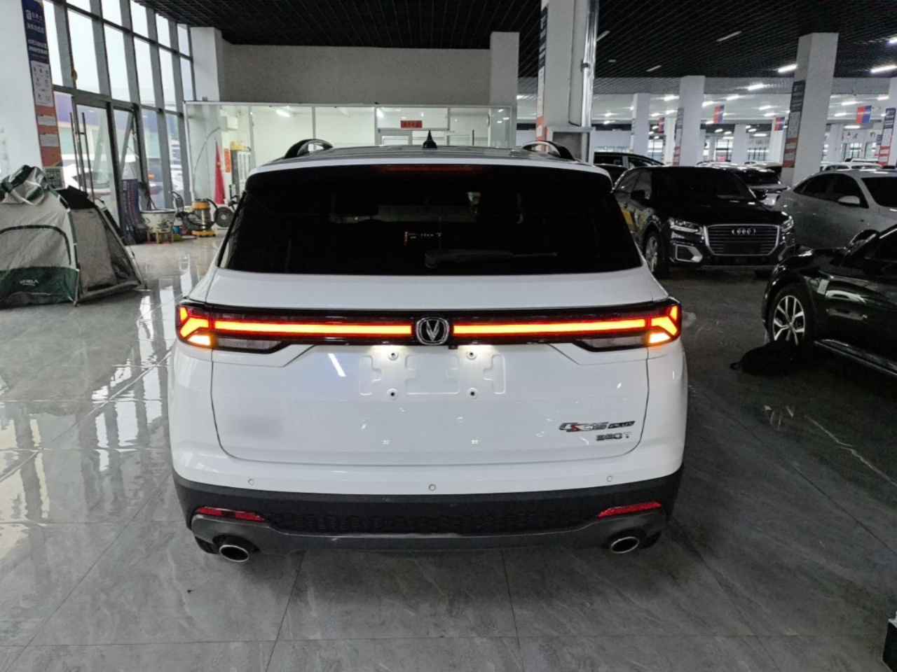 CS35PLUS 2022 NE 1.4T DCT Premium photo 5
