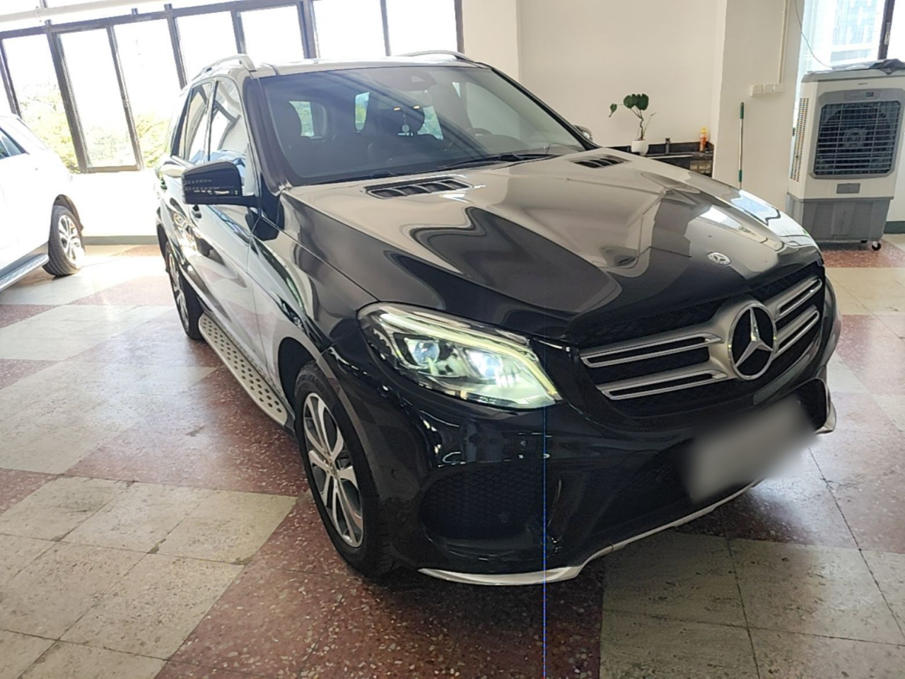 GLE Imported 2017 GLE 320 4MATIC Dynamic photo 3