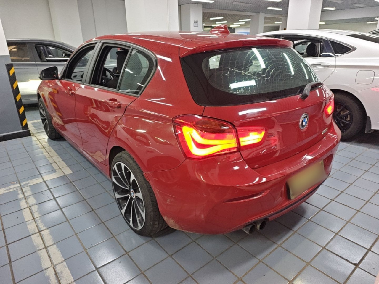 1 Series Imported 2016 120i Sport Design Package photo 4