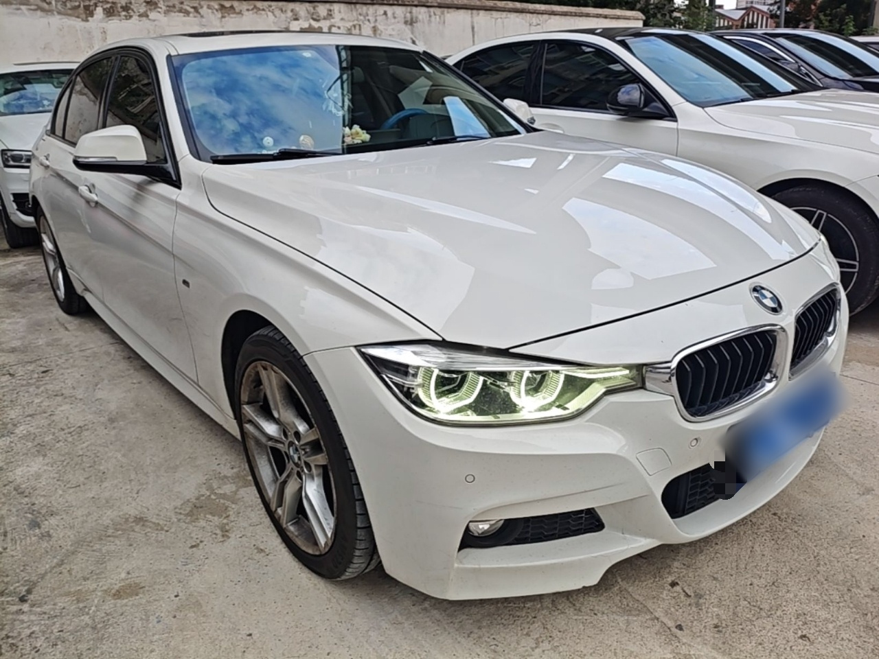 3 Series 2019 320Li M Sport Package photo 3