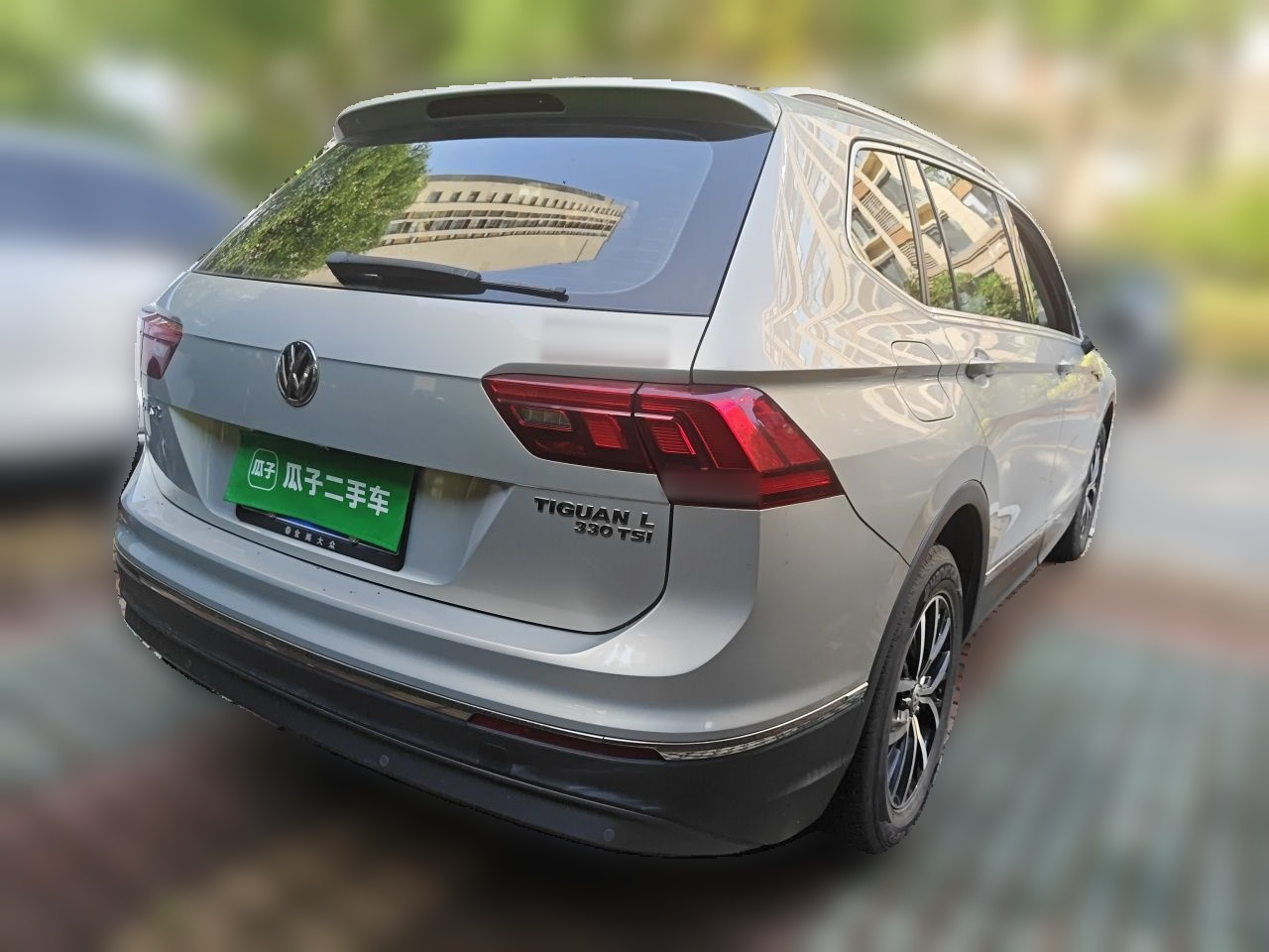 Tiguan L 2018 330TSI AT RWD Luxury photo 4