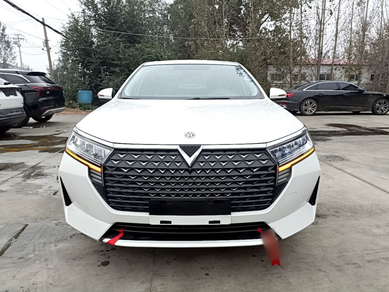 D60 2021 PLUS 1.6L XL CVT photo 2