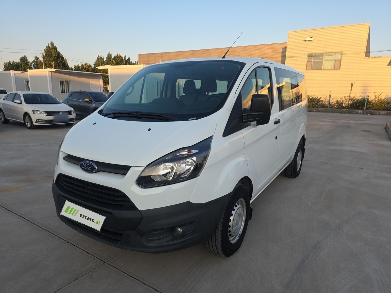 Transit 2019 2.0T Diesel Short Wheelbase 6-Seater China VI