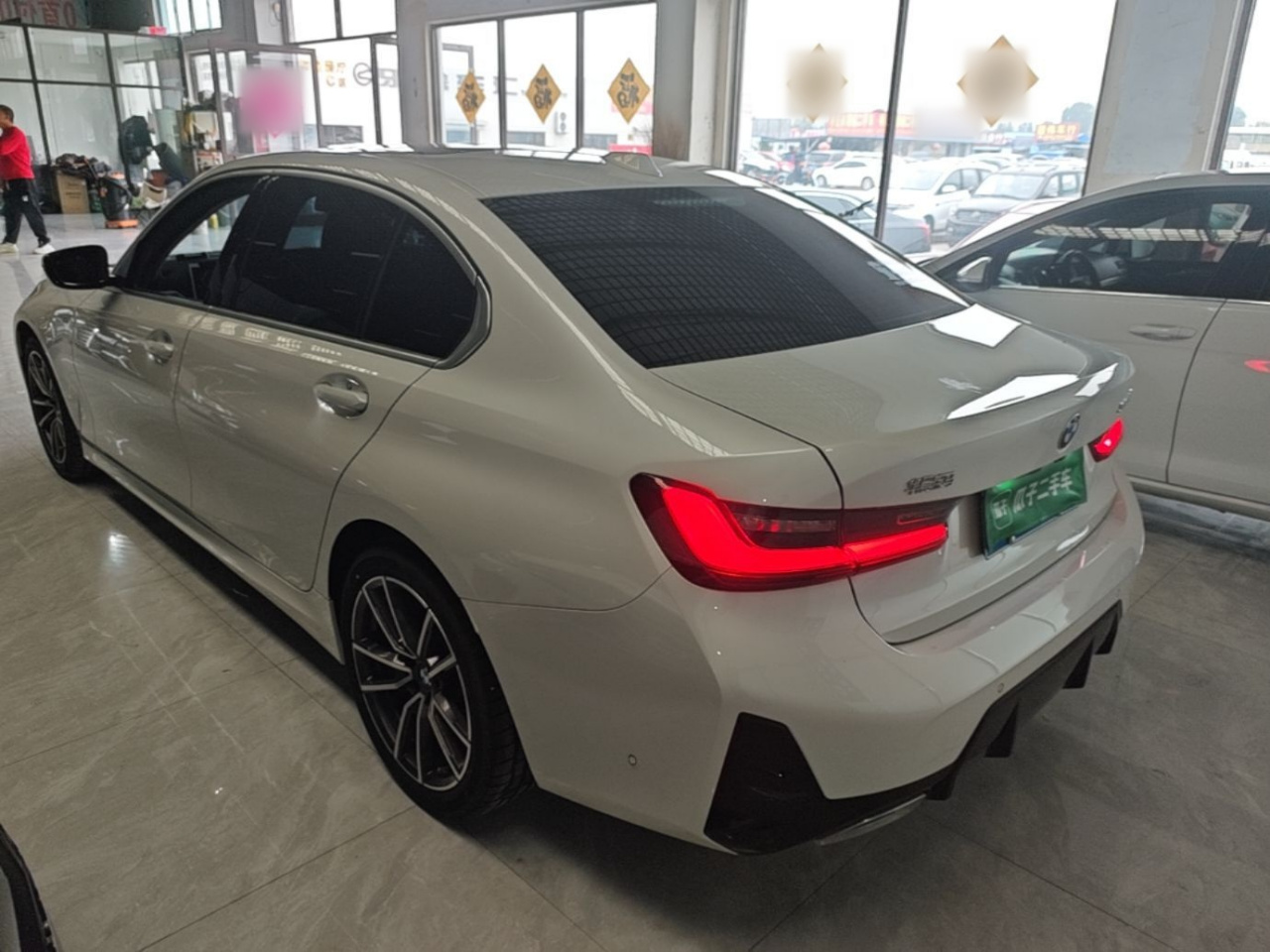 3 Series 2025 325Li M Sport Package photo 4
