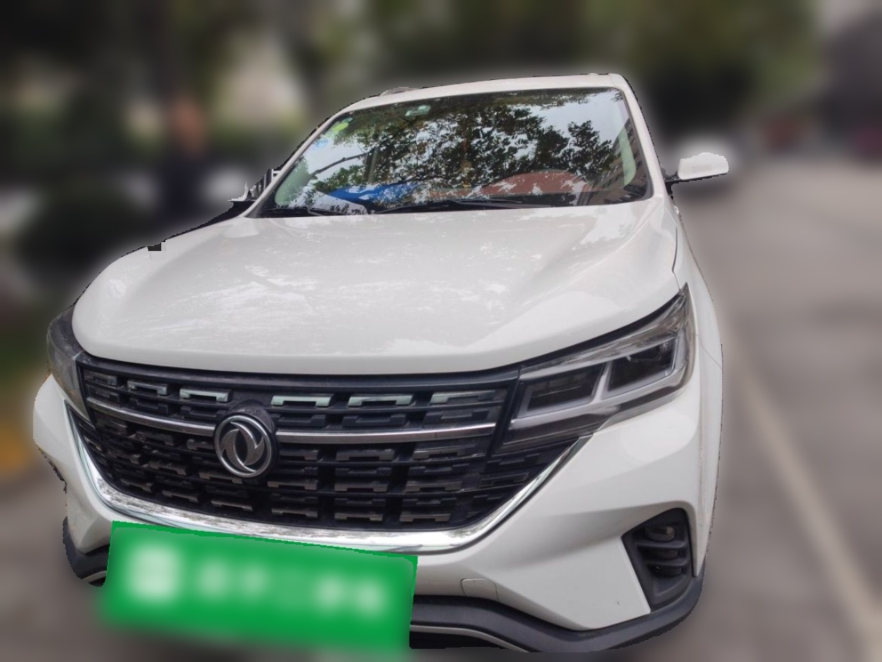 Forthing T5 2018 230T CVT Smart photo 2