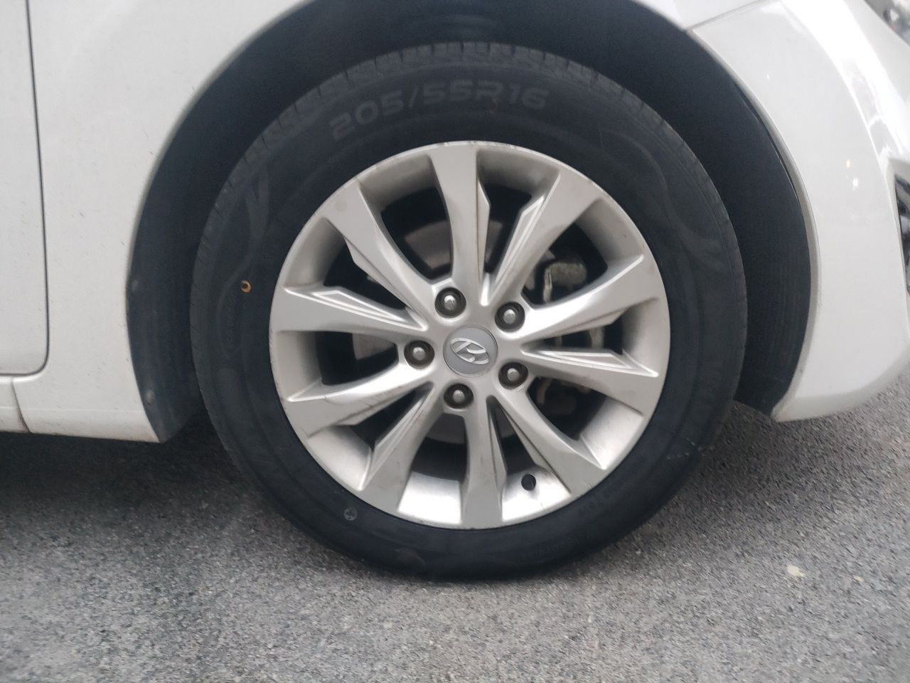 Elantra 2016 1.6L AT Smart photo 5