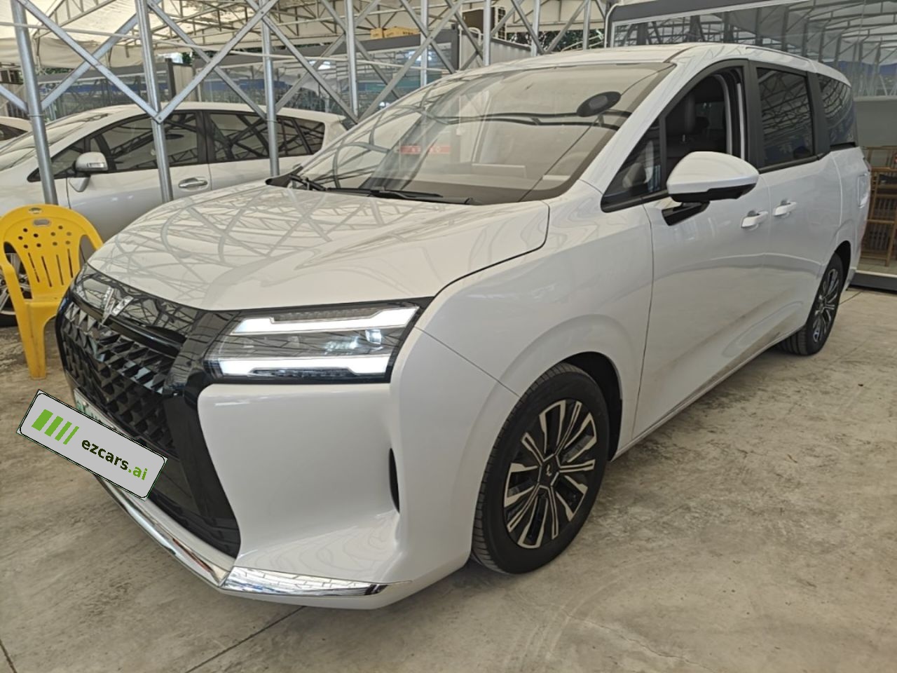 730 EV 2025 125km Luxury