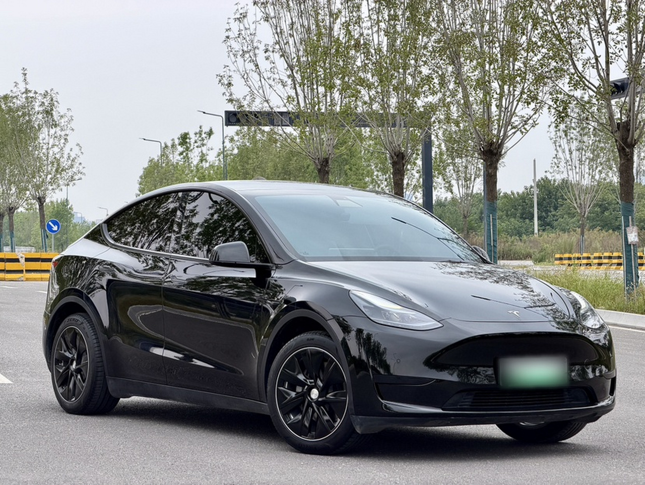 Model Y 2022 RWD photo 4