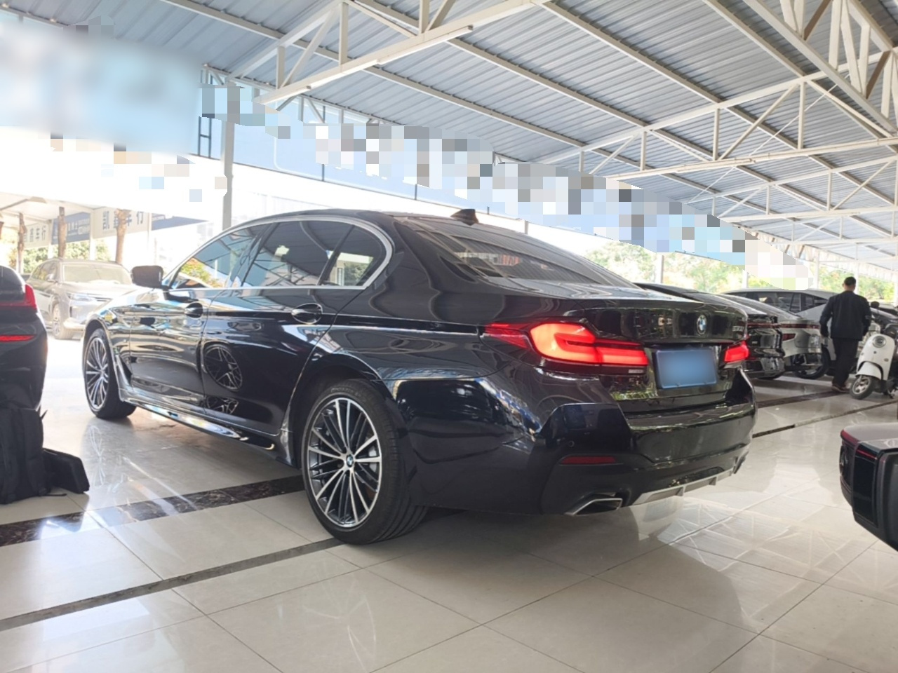 5 Series 2023 Facelift 530Li Leading M Sport Package photo 4