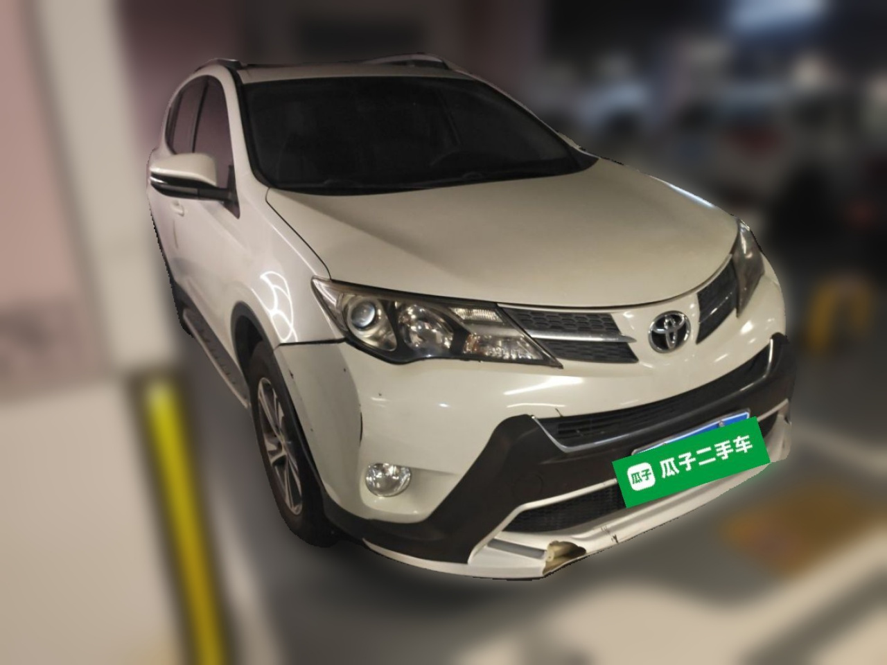 RAV4 2015 2.0L CVT RWD photo 3