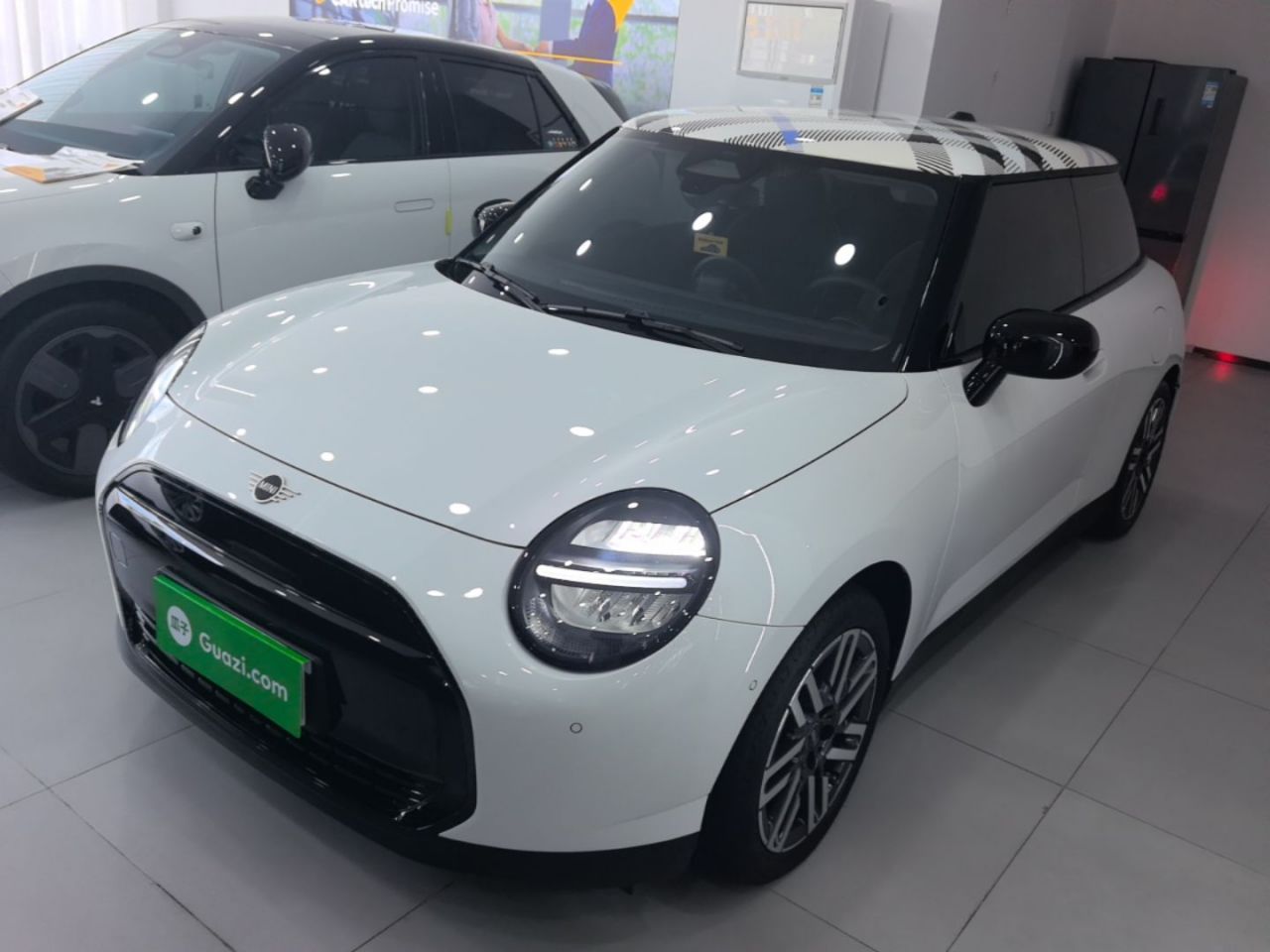 MINI COOPER 2025 456km COOPER E Classic