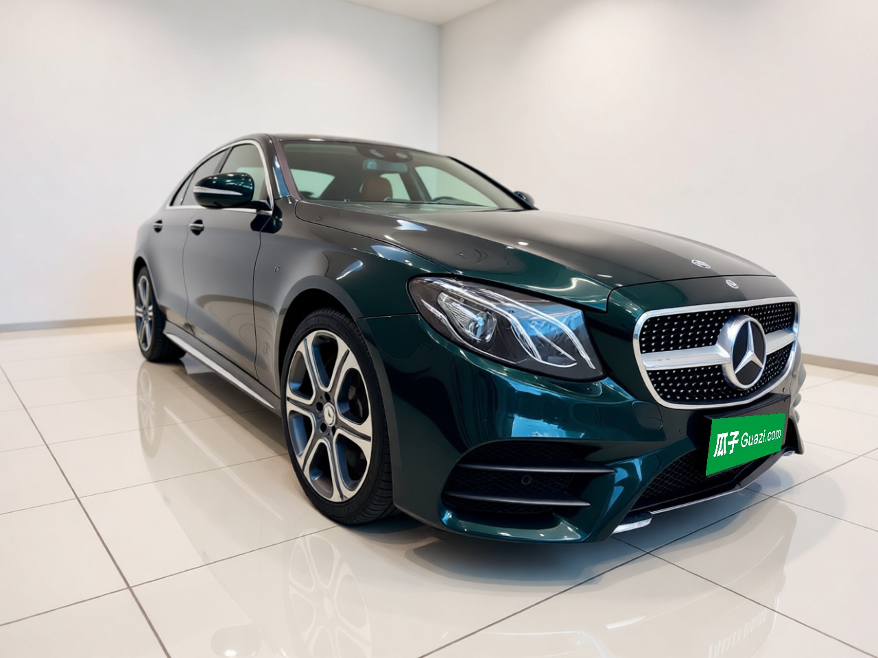 E-Class 2016 E 300 L Sport Luxury photo 3