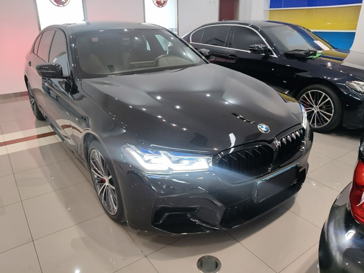 5 Series 2019 525Li M Sport Package photo 3
