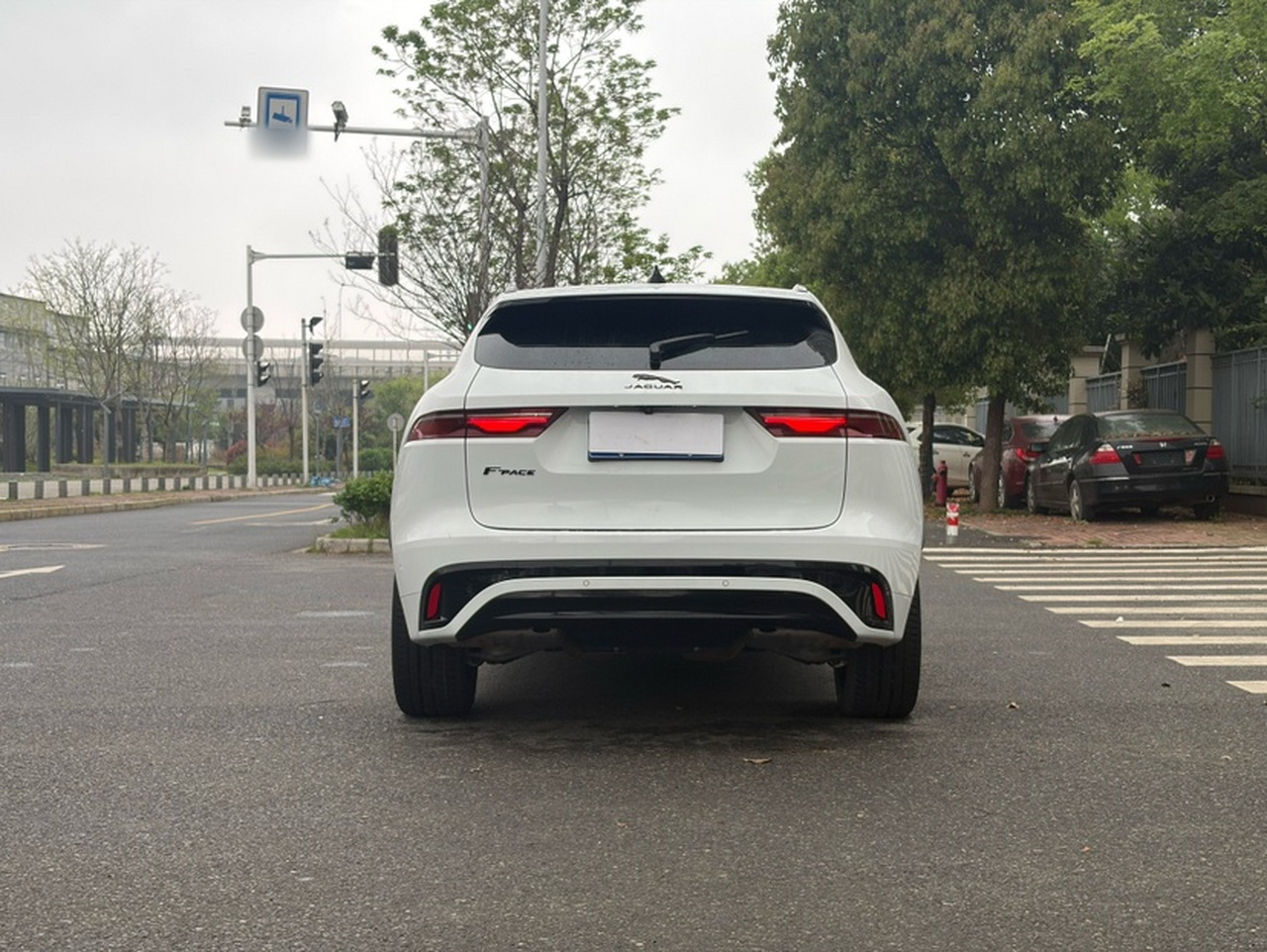 F-PACE 2022 P250 R-Dynamic BLACK photo 4