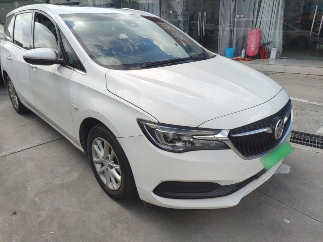 GL6 2018 18T 6-Seater Luxury photo 3