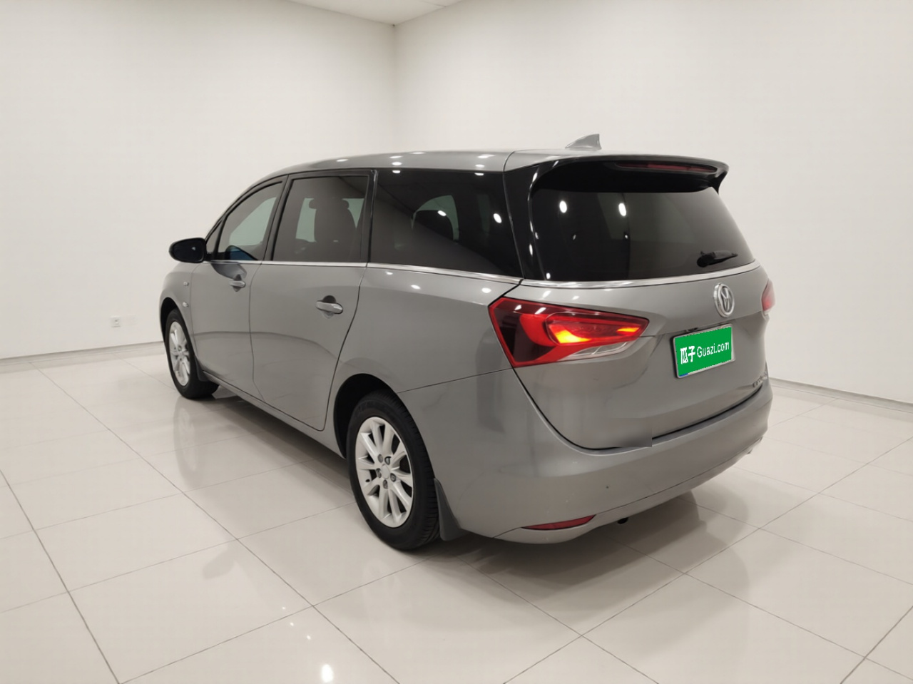 GL6 2019 18T 6-Seater Elite China V photo 4