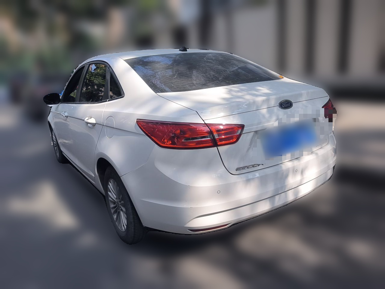 Escort 2017 Facelift 1.5L MT Comfort photo 4