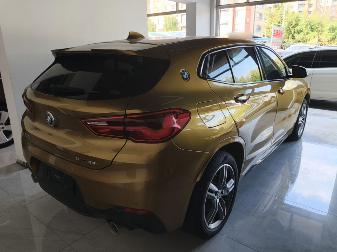 X2 2020 sDrive25i Leading M Sport Package photo 4