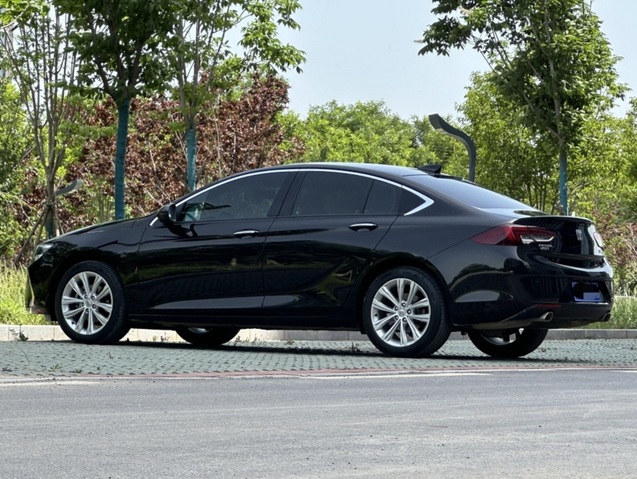 Regal 2024 28T photo 4