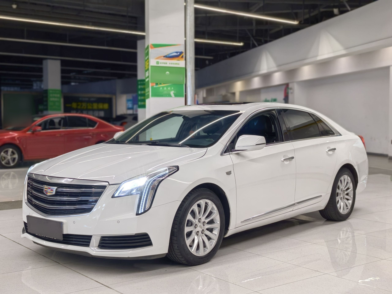 XTS 2018 28T Tech