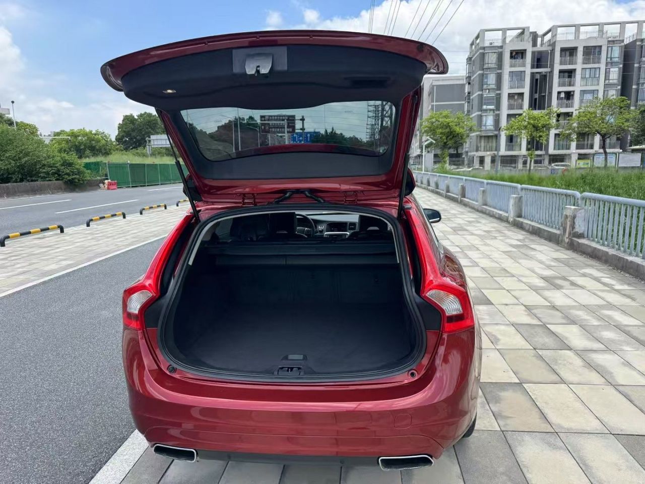 V60 2015 T5 photo 3