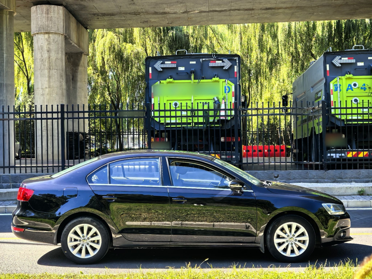 Sagitar 2014 Facelift 1.6L AT Comfort photo 4