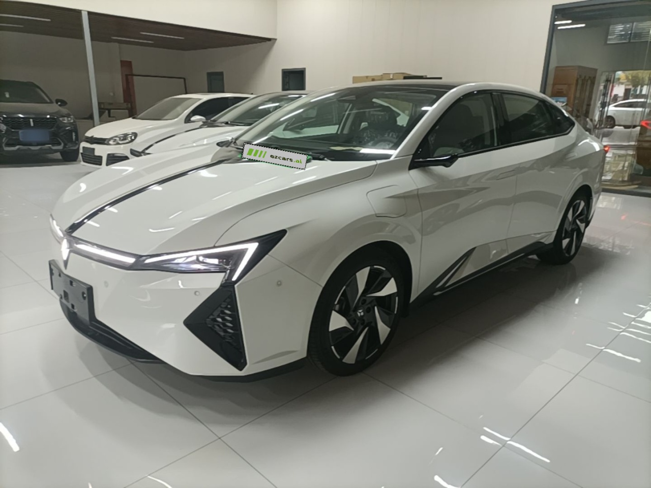 L 2025 +
