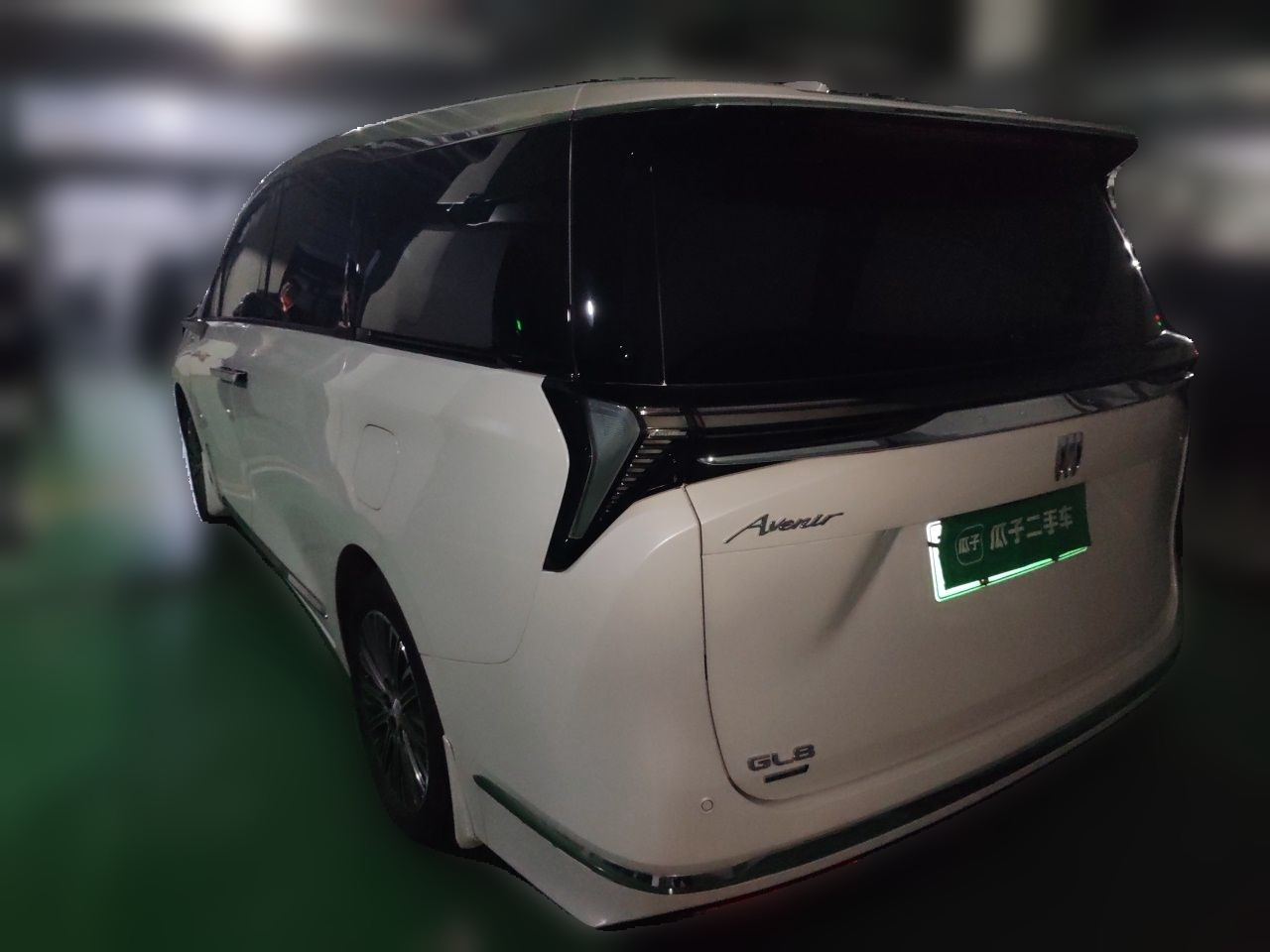 GL8 EV 2024 Exclusive 7-Seater photo 4