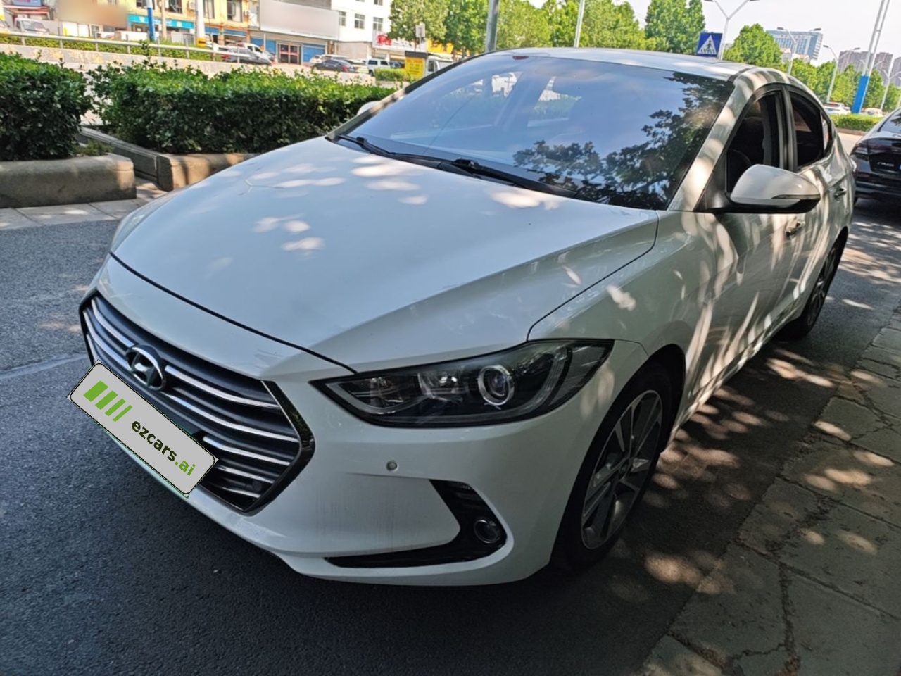 Elantra 2016 1.6L AT Smart Luxury