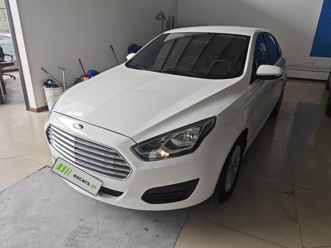 Escort 2017 Facelift 1.5L MT Comfort