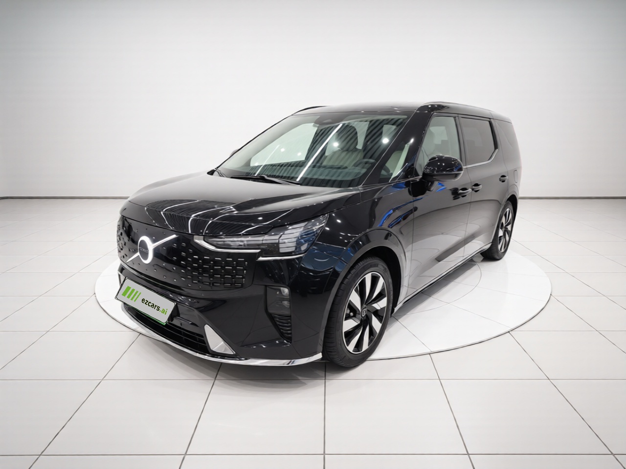EM90 2025 Ultra 6-Seater