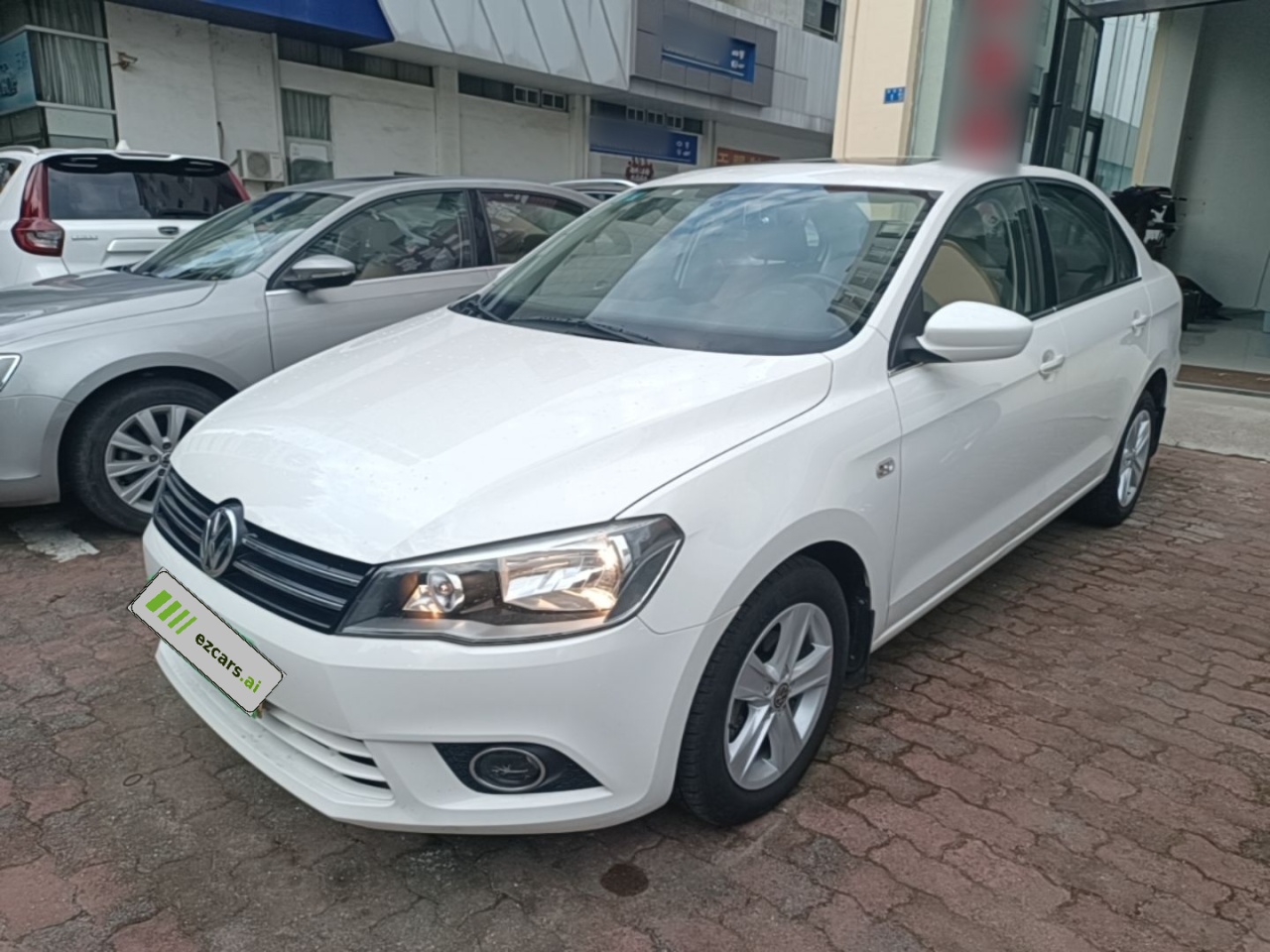 2015 1.6L AT Luxury