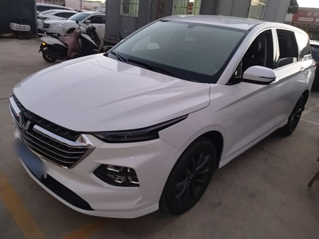 Wuling 2020 1.5T CVT Premium