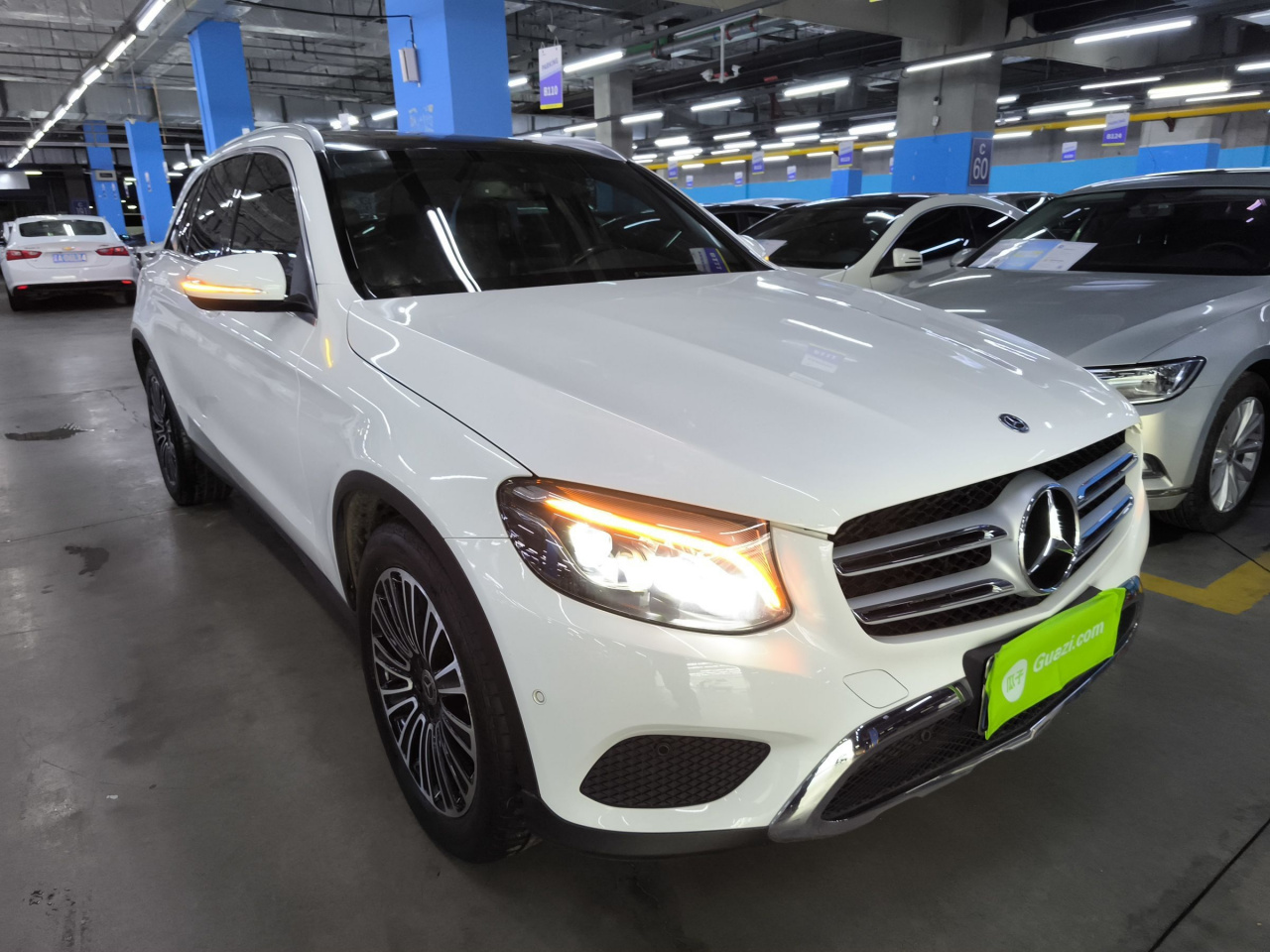 GLC 2019 GLC 200 L 4MATIC photo 3
