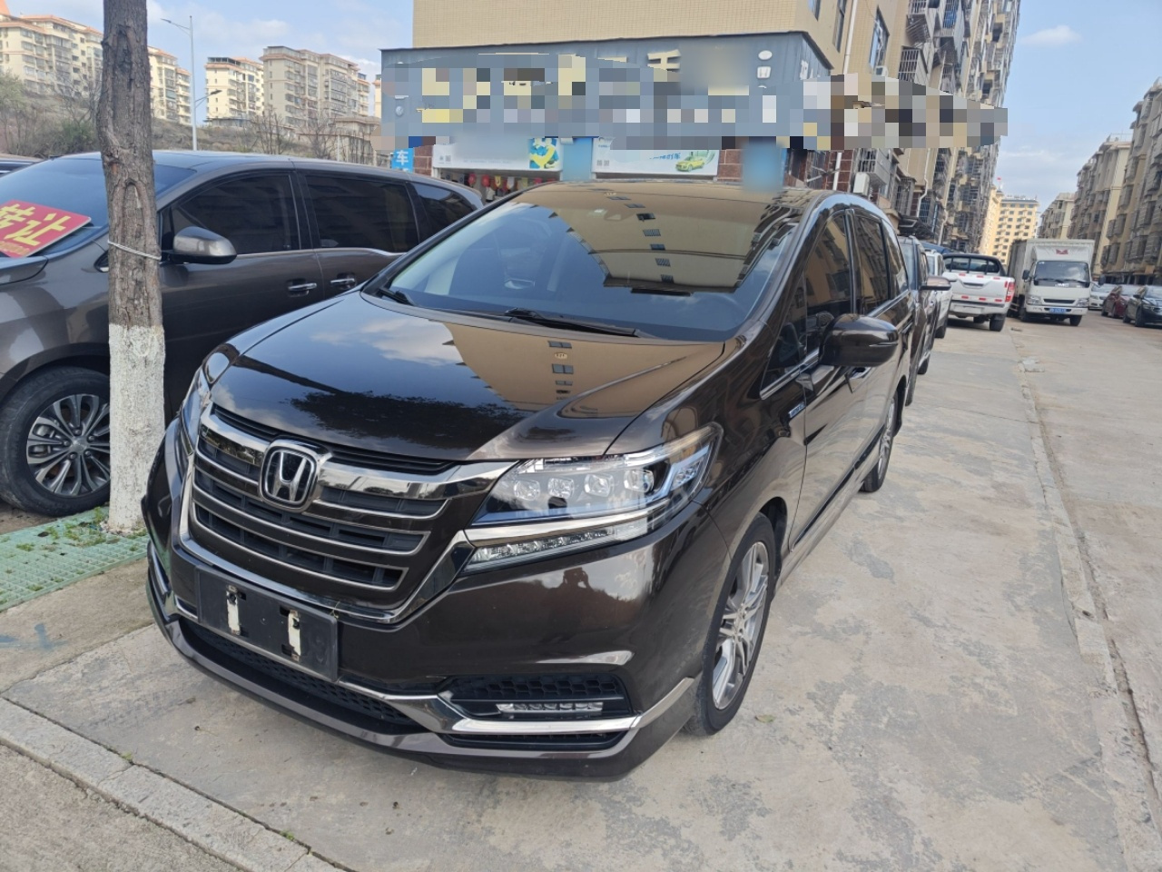 Elysion 2019 2.0L Hybrid Luxury