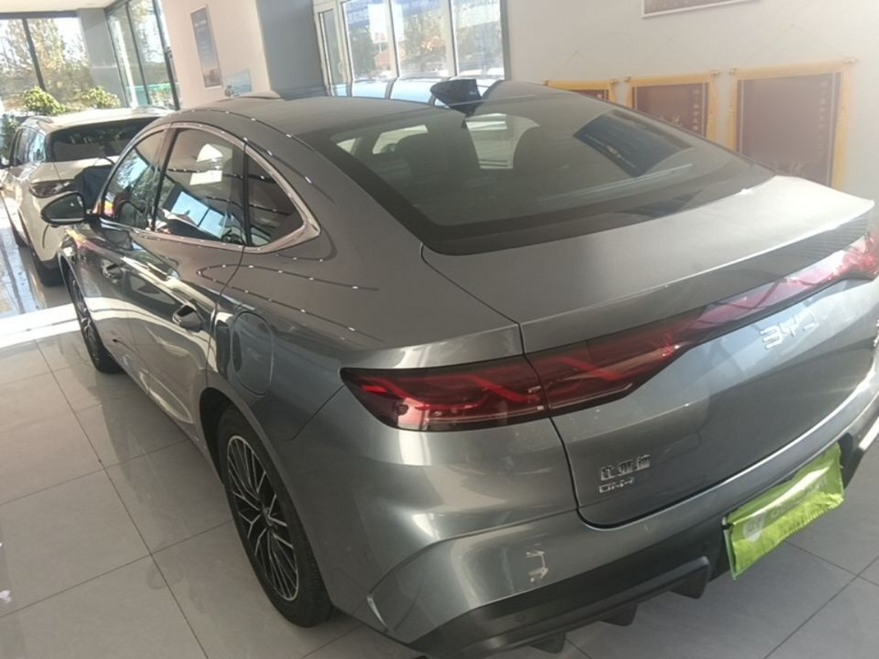 Qin L 2025 DM-i ADAS 120KM Excellence photo 4