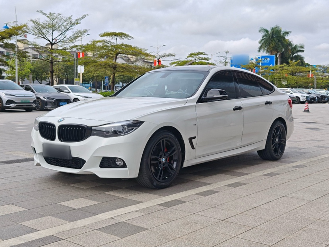 3 SeriesGT 2019 320i M Sport