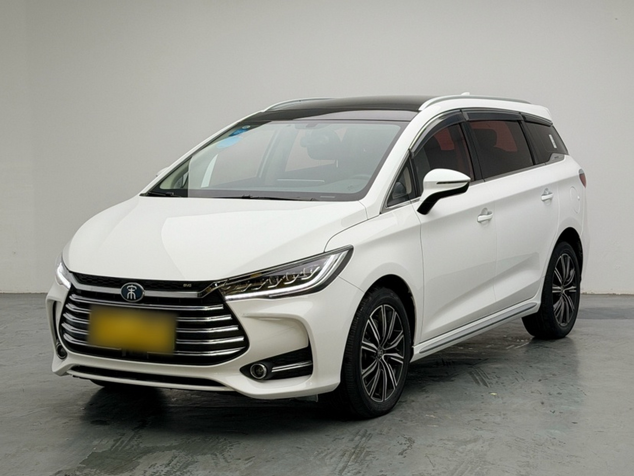 Song MAX EV 2019 DM 1.5T Connected 6-Seater China VI