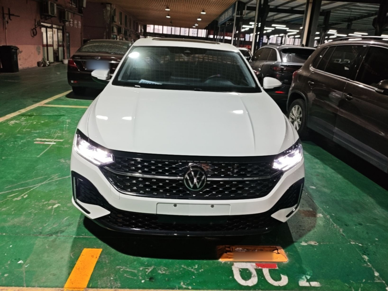 Lavida 2024 1.5L AT photo 2