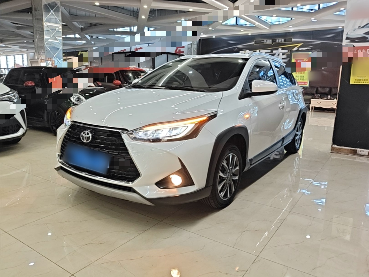 YARiS L 2022 X 1.5L CVT Luxury PLUS