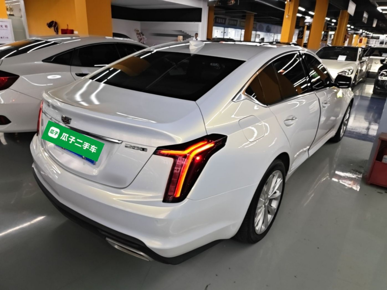 CT5 2022 28T Luxury Standard photo 4
