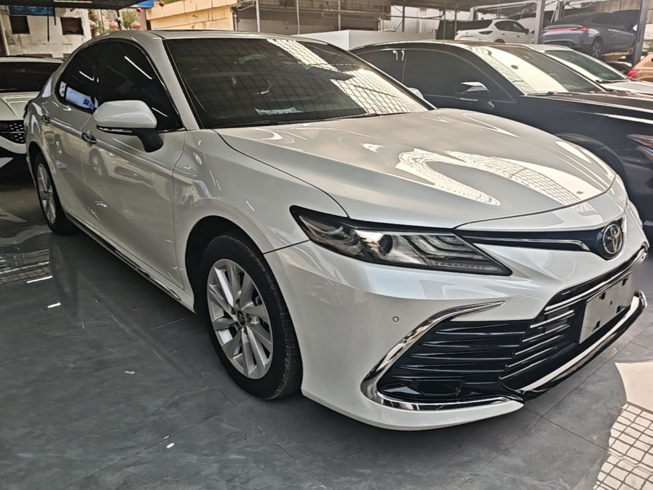 Camry 2023 2.0G Luxury photo 3