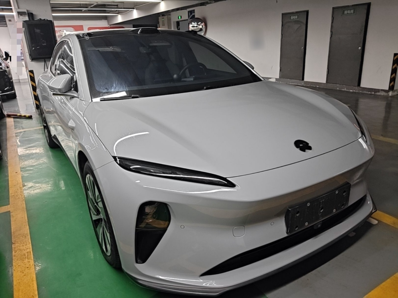 ET5 2022 75kWh photo 3