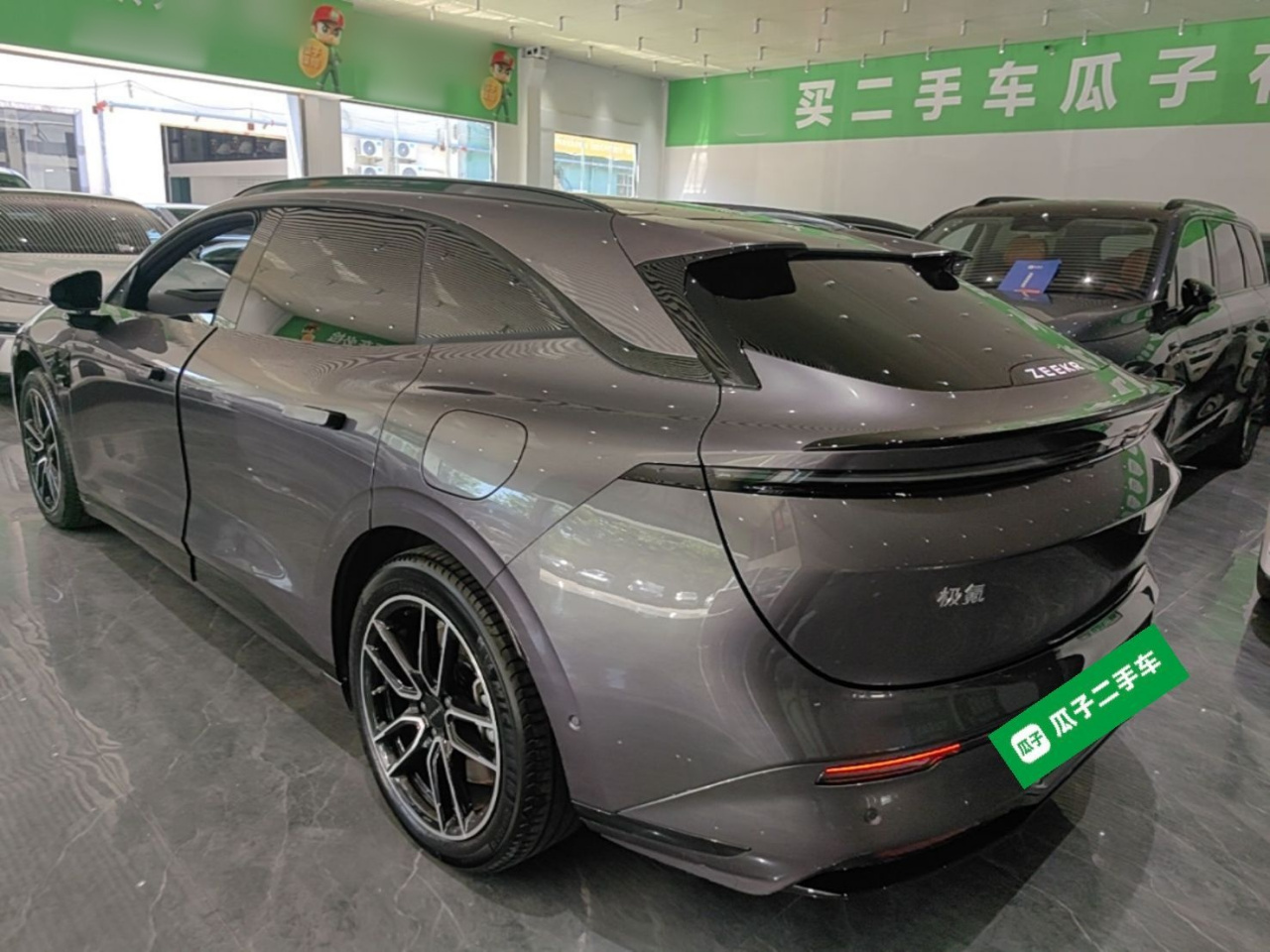 007GT 2026 RWD Max 75kWh photo 4