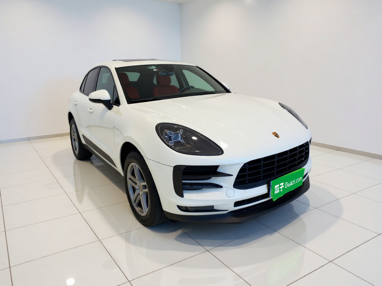 2018 Macan 2.0T photo 3